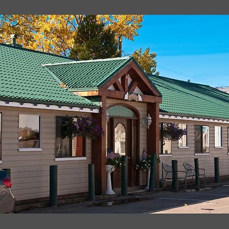 Dancing Bears Inn East Glacier Park Village Екстер'єр фото
